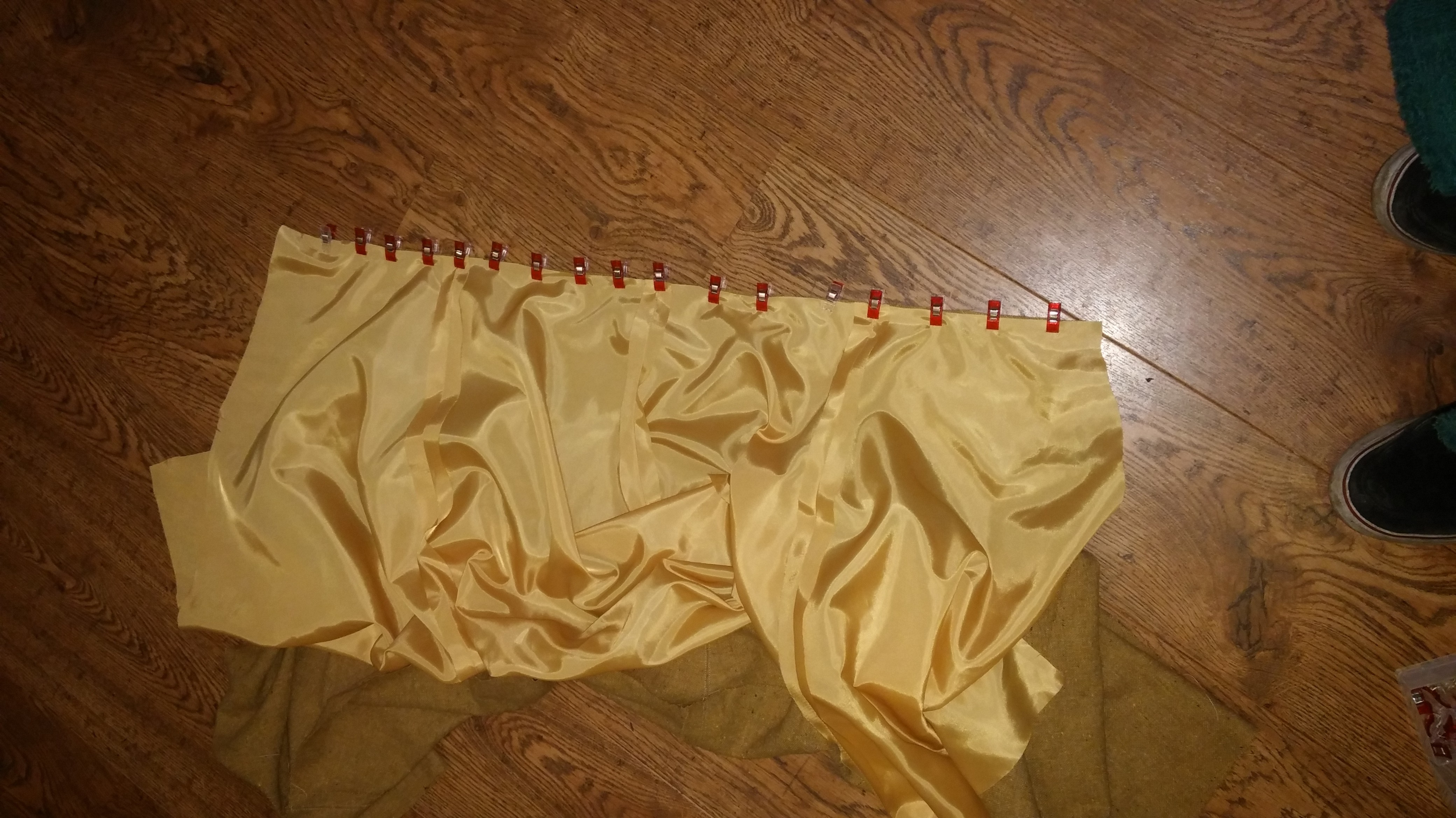Weird angle showing lining attached to skirt.