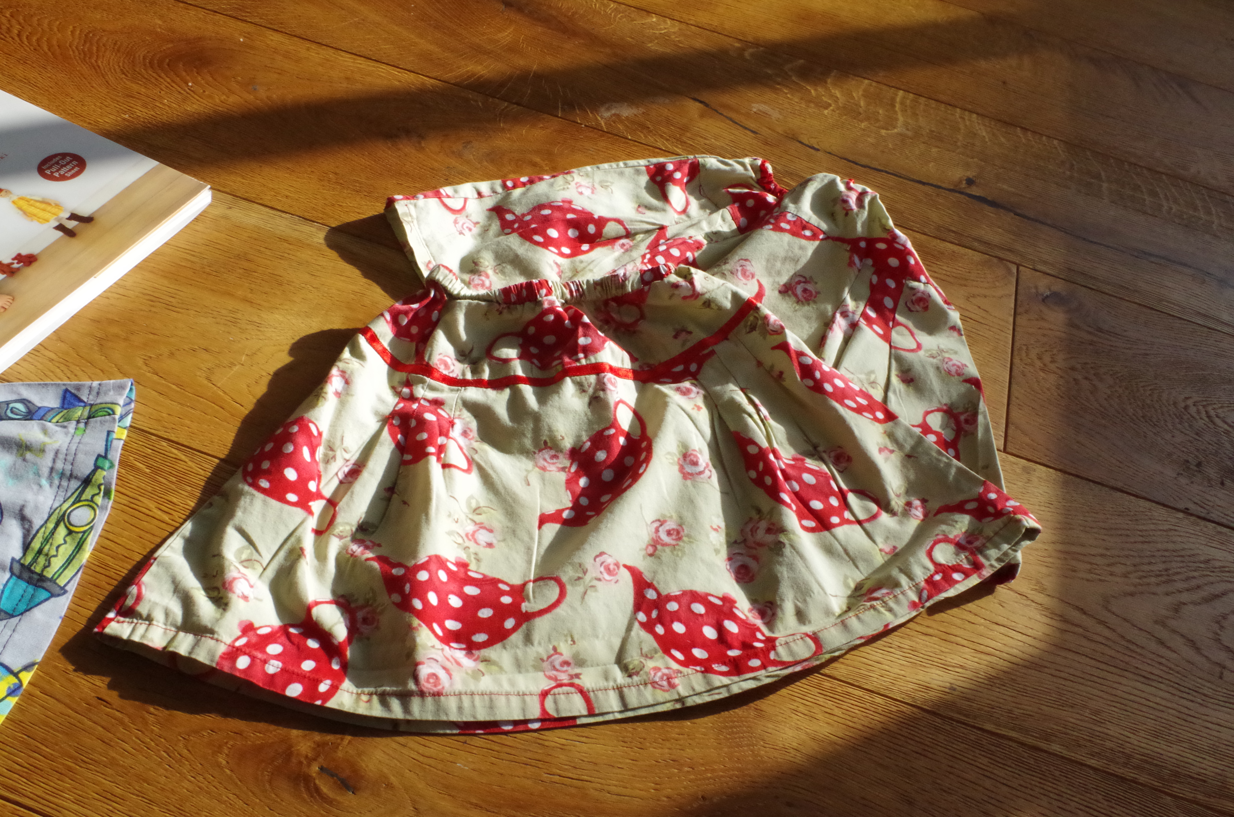 Sew Sweet Teapots skirts