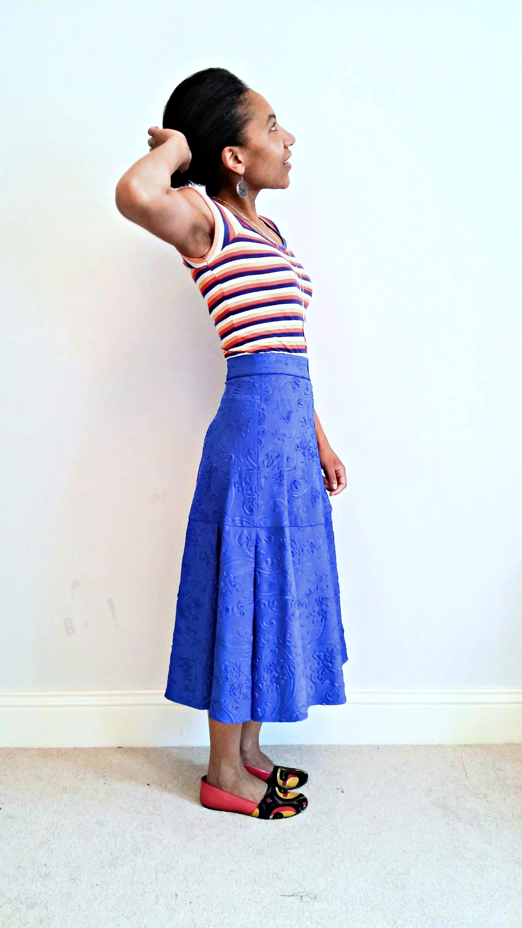 Vogue 1486 Pattern Review - How to style a scuba skirt